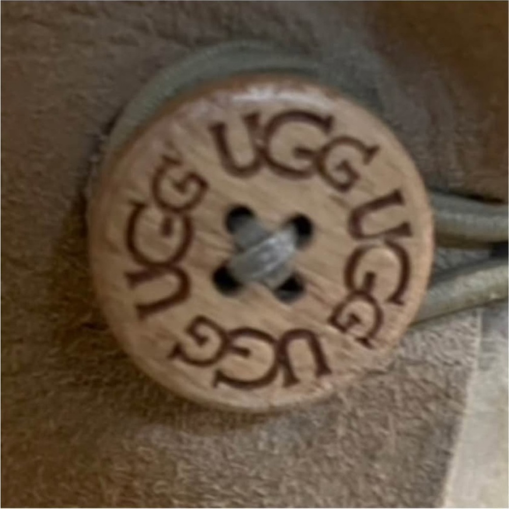 UGG Mini Bailey Shearling Boots with Chestnut Siz… - image 3